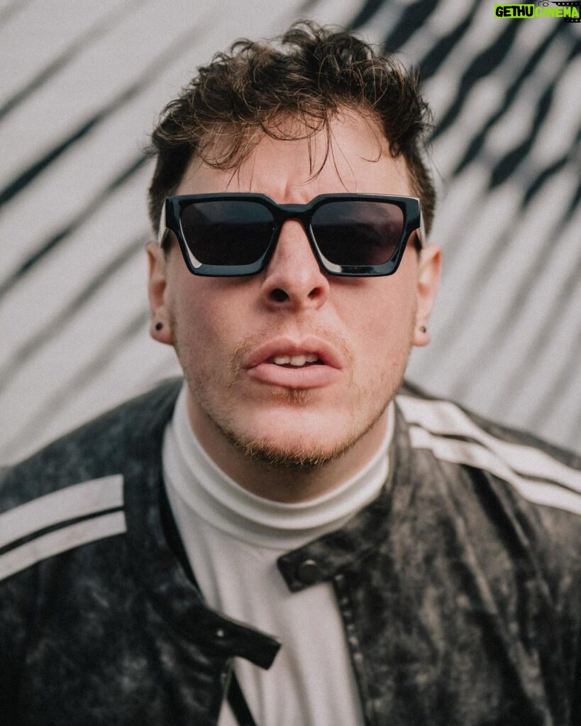 Thomas Sanders Instagram - Taking my coffee black… and white. 🖤🤍 Frickin SIX years since the character known as “Sleep” was introduced in my short videos, and I couldn’t get enough of him. Created a look inspired by him to celebrate! Happy “Birthday”, Sleep 🖤🤍 (📸: @jameslightner; 👕: @dpstyledme)