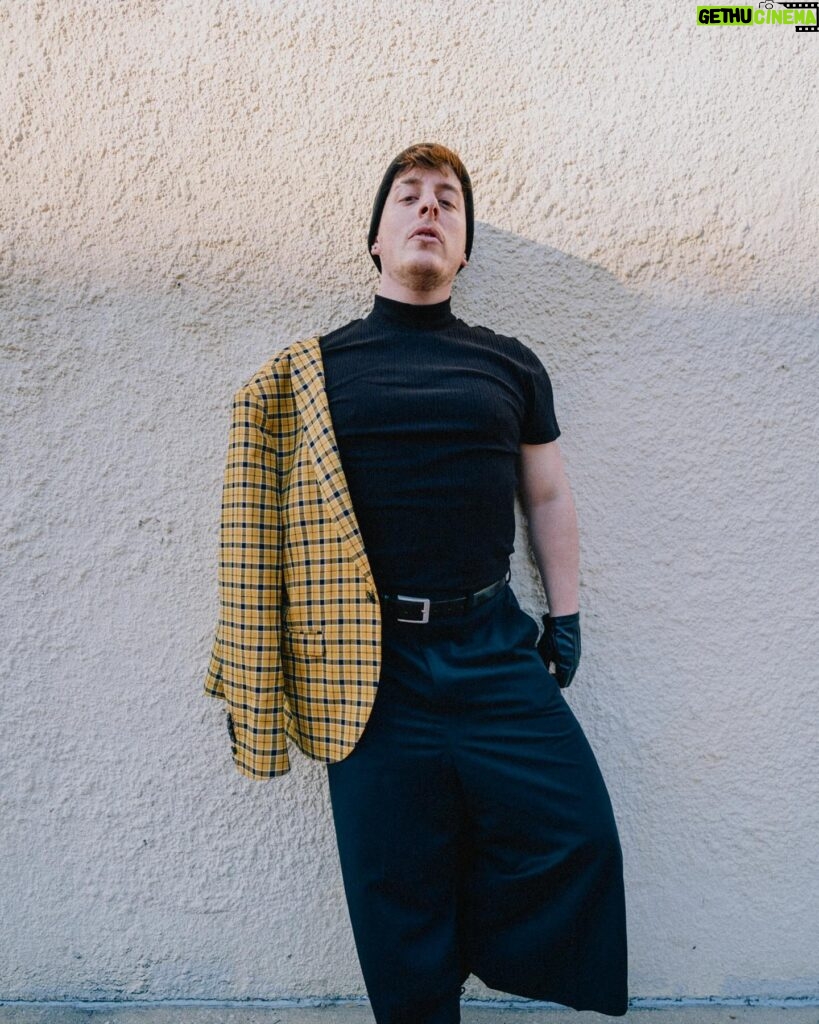 Thomas Sanders Instagram - Feeling Cluelesss… 💛 This past weekend marked six years since my character, Janus (AKA the embodiment of my Deceit) made his first appearance. So we went for a look inspired by him, which ended up looking like it borrowed from the Clueless wardrobe. Kinda obsessed with the very deceiving pants… Happy Birthday, Janus 🎂 Photography: @jameslightner Wardrobe: @dpstyledme