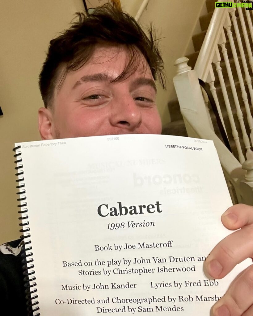 Thomas Sanders Instagram - Curves, Capes 🧛‍♂️, Collabs, Cabaret, Cakes, Capes 🏖️, Kids, Kicklines, Cutting Carbs, and Subsequently More Cake