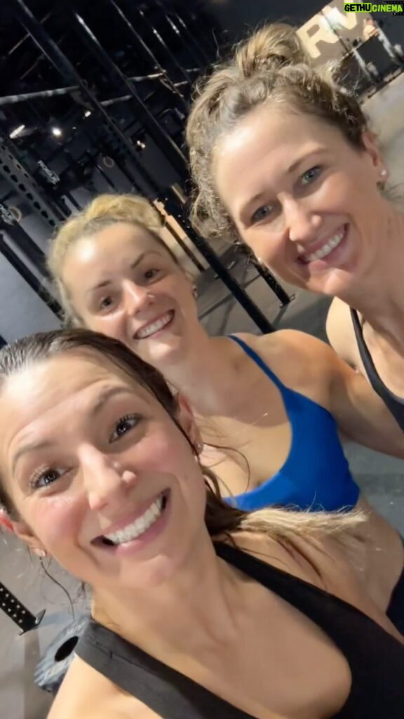 Tia-Clair Toomey Instagram - And just like that the 2024 Open is all over. 🥹 24.3 was done a little differently but still so much fun throwing down with friends. Glad I had my @frog_grips and wrist wraps through this one. Guess who won. 😂