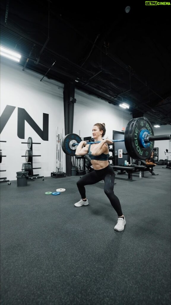 Tia-Clair Toomey Instagram - Team, which hits harder? This jam.. or these two slangin’ a heavy barbell?! 🔥😤 @tiaclair1 @maddiesturt #teamprvn #leavenodoubt