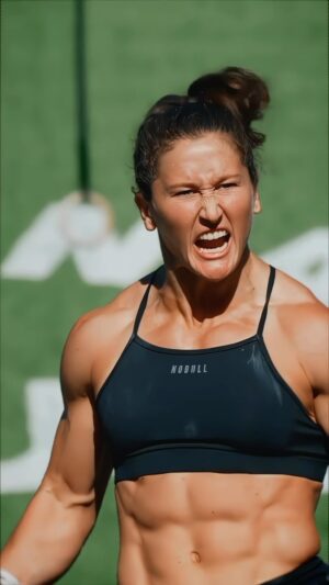 Tia-Clair Toomey Instagram - THE QUEEN IS BACK!! 👑

@tiaclair1 x @rogueinvitational 

Grab your popcorn and get your tickets. Austin, here we come! 

#TheComeBack 
#LeaveNoDoubt
#RogueInvitational