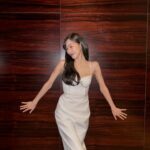 Tiffany Young Instagram - 귀한 시간 내주셔서 감사드립니다. 삼식이 삼촌 잘 부탁드립니다 🍕