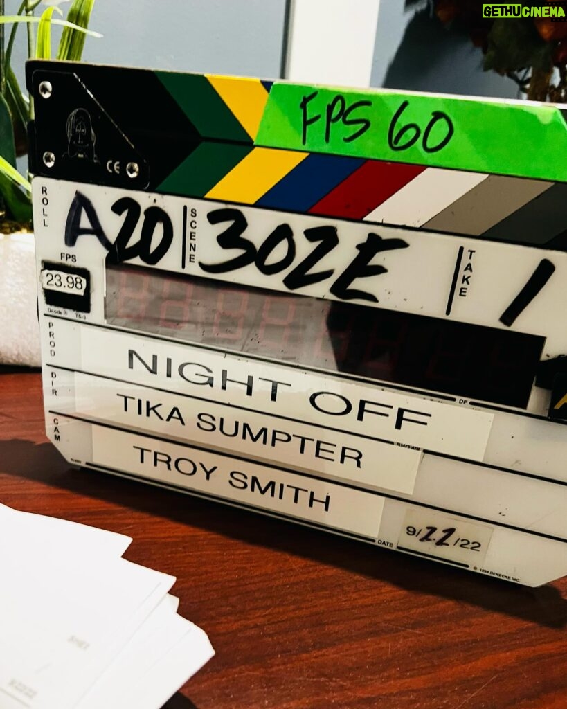 Tika Sumpter Instagram - It’s been one year since I directed my first short “Night Off” (written by @kianadbutler) and premiered at @sundanceorg. Now on @peacock. Shout out to @themitochandria @lapoetguy @actressnicoleporche for trusting me! @snoopdogg thank you for doing me a solid with your voice! Dreams do come true. @therealhartbeat #Nightoff #peacock