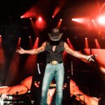 Tim McGraw Instagram – Thanx for a great night Iowa!! @tailgatentallboys