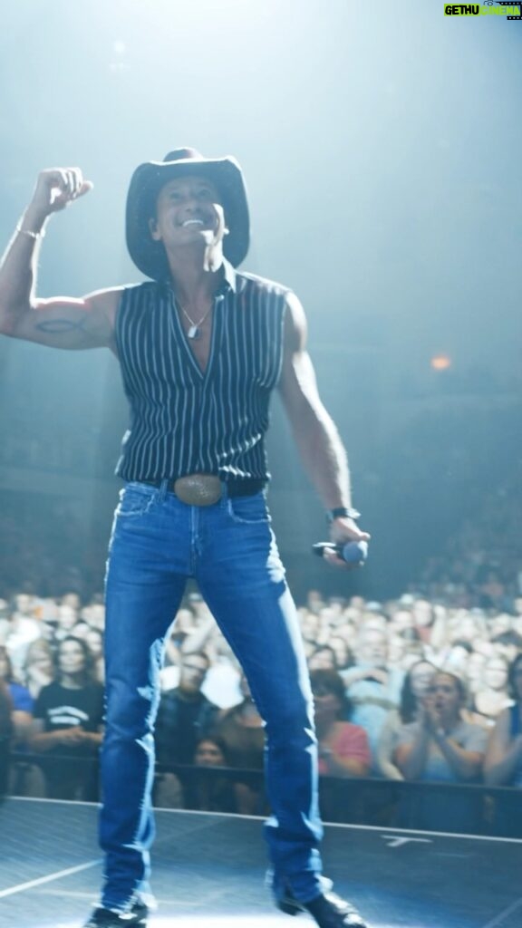 Tim McGraw Instagram - Thanx Verona, NY!! A night to remember at @turningstone…. Let me know if you were there!