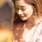 Tina Datta Instagram - Under the sun’s spell, pink saree tales unfold .. Amidst the gentle rays of sunlight, the soft folds of my saree weave tales of warmth and elegance, painting a picture of serene radiance ✨ . Happy Akshaytritiya 💕💕 . #SaariLover #SaariGirlForever