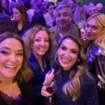 Toñi Moreno Instagram - Una noche inolvidable para la familia de @gentemaravillosa_tv @canalsurradiotv. Premios Irís !!!! Gracias a @academiadetv por reconocer nuestro trabajo. Estilismo @almudenaruizstylist @eneandeco__concept