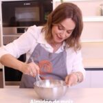 Toñi Moreno Instagram - 🤩Prepárate para ver esta noche #MasterChef con esta #receta de #cremacatalana de nuestra querida @tmoreno73. ¡Fácil y súper rica! ¿Te atreves a hacerla en casa? ❤️Encuentra esta y muchas más recetas en nuestra app oficial de MasterChef World.