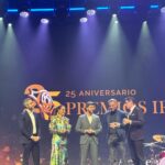 Toñi Moreno Instagram - Una noche inolvidable para la familia de @gentemaravillosa_tv @canalsurradiotv. Premios Irís !!!! Gracias a @academiadetv por reconocer nuestro trabajo. Estilismo @almudenaruizstylist @eneandeco__concept