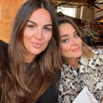 Toñi Moreno Instagram - De la serie “No sé qué haría sin ellas. Mis amigas“. Dña Manuela Bautista. Mi Nela. Más de veinte años de amor, confianza, lealtad y mucha VERDAD. Lo que más coraje me da es lo bien que está llegando a la madurez jajajajajjajajajaja. Te amo @manuelabautista77