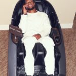 Todd Gurley Instagram - All smiles when I’m chilling on my @sleepgalleria massage chair and mattress set ‼️ #GreatSleepMadeEasy #Ad