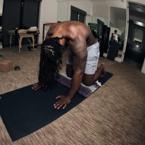 Todd Gurley Instagram - Worry Less, Yoga More‼️🧘🏾‍♂️