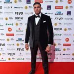 Tommy Fury Instagram - Great night at the Sports Industry Awards. It was an honour to be asked to present an award. Thankyou for having me🖤