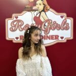 Tomomi Itano Instagram - 何枚目がすき？♥️ @rosyluce #Rosyluce #RoluAngel