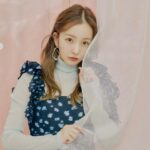 Tomomi Itano Instagram - ZOZO初のリアル店舗 『niaulab by ZOZO』に行ってきたよー🌸 何枚目がすき？🫶🏻 ここでは、プロのスタイリストさんやヘアメイクさんに パーソナルスタイリングやヘアメイクをしてもらって 自分の"似合う"をみつけられる、スペシャルな空間です😳💕 今回はあのマッシュグループとのコラボ企画✨ MASHの中では特に【FrayI.DとSNIDEL】が好きなんだけど、 今回マッシュグループのアパレル＆コスメ計14ブランドで、 私にぴったりな新しいスタイリングを提案してもらいました🎀 いつもの私とは違った新しいスタイリングで参考になった👀 niaulabでは、2時間以上1人のお客様のために貸切で、 しかもまさかの無料なの🫣🩷🩷🩷 毎月1日に翌月分の応募期間が始まるのでぜひみんなチェックしてね！ @niaulab_by_zozo #niaulab #似合うラボ