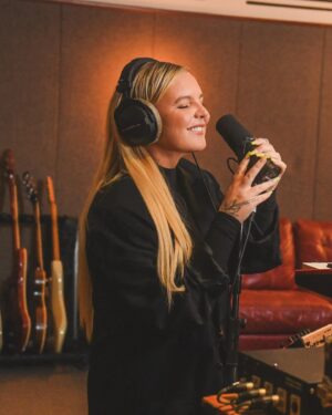Toni Watson Instagram - A week of finishing touches on an album that's been years in the making 🌹