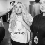 Toni Watson Instagram - Wow! Two shows down! That was magic, I am a freshy to this industry if you remove covid I have been here for 2.5 years playing shows. To play our first stadium shows with a 5 minute sound check I can only feel grateful for my crew/band/choir. You were all born for this and to have last night in Sydney be my favourite show to date well I owe it to you! My team. The crowd that made us all feel like superstars and to P!NK of course for allowing us to be apart of this incredible tour. Newcastle you're up next! We are heading there today! Where's good to eat? Thank you to @g.g.mcg for capturing these memories ❤️