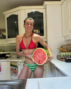 Tonka Tomicic Instagram - 🍉calá = fin de semana hermoso!