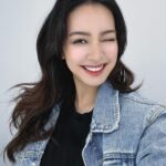 Tracy Chu Instagram - Post work mood ❤️🌻😁 If only I could wake up looking like this 😜