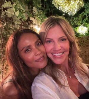 Tricia Helfer Instagram - Lovely catching up with ya @lesleyannbrandt and to @ubuntu.la for the yummy meal.