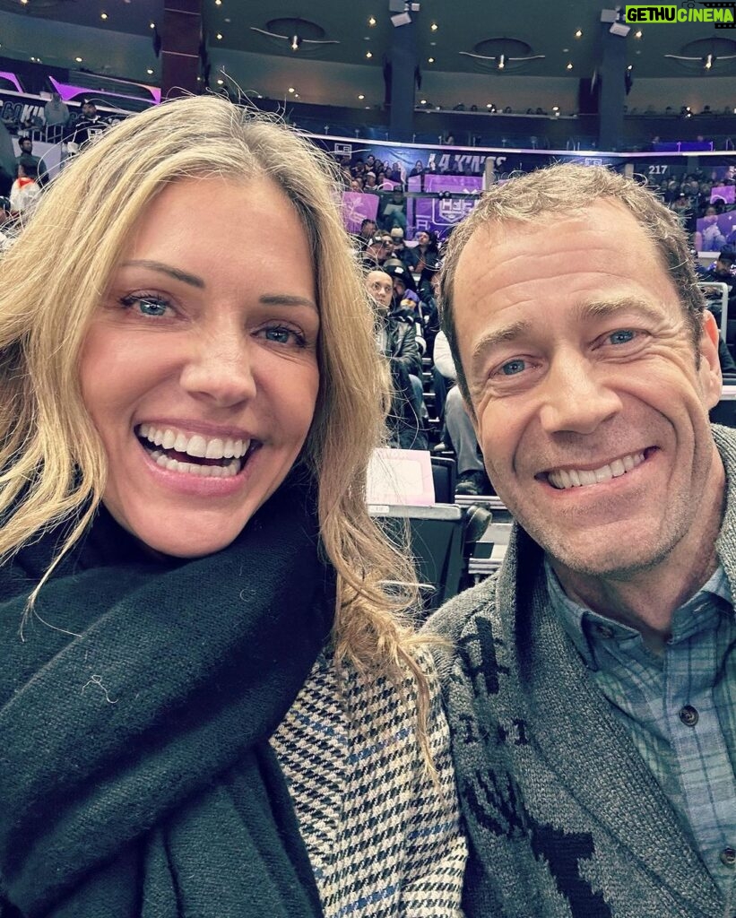 Tricia Helfer Instagram - Had a great time at the game last night. Big thx for the fab seats and the comfy sweatshirt @lakings @blakenorman1 Can’t wait to come back!