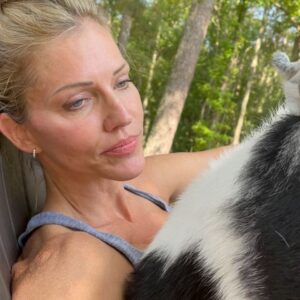 Tricia Helfer Instagram - First video I sent to my sisters.  Second video I got in return.  By the end…my heart melted.  #family