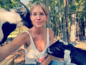 Tricia Helfer Instagram - Back home to the boys and the cats.  Oh don’t worry, cats pics are coming 😜😉