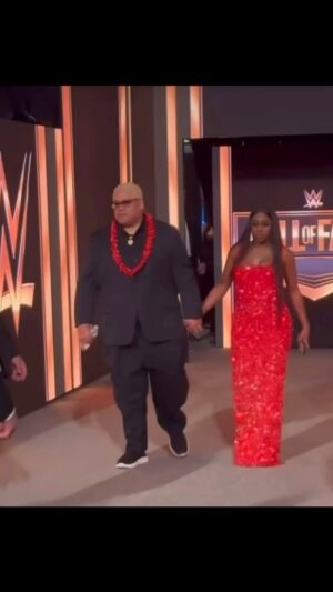 Trinity Fatu Instagram - “A daughter-in-law is one who marries your son and becomes your friend.” @rikishi luv ya pops ❤️☝🏾