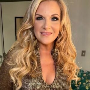 Trisha Yearwood Instagram - Night 1 is in the books and it just makes me more excited for the next 2 performances! See you TONIGHT, @nashvillesymphony! Let’s give them some of that Ol’ Blue Eyes magic!! xo 🩵