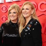 Trisha Yearwood Instagram - Girls night!! 🩵 #CMTAwards
