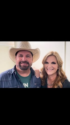 Trisha Yearwood Instagram - Happy Birthday, President Carter! We’re in Charlotte, NC kicking off The Jimmy & Rosalynn Carter Work Project with @habitatforhumanity — your friends wanted to sing something for you! We ALL love you! g&t