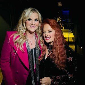 Trisha Yearwood Instagram - NOT crying myself to sleep tonight!! 💜