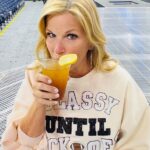 Trisha Yearwood Instagram - Cheers to the end of summer with a little #SummerinaCup! I hope you all have a wonderful and safe #Labor Day! xo ☀️