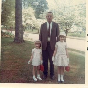 Trisha Yearwood Instagram - Happy Easter! Mama made our dresses. 🩵💜💛🩷 #loveoneanother