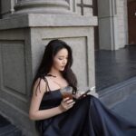 Tsai Jui-hsueh Instagram - 最近找到生活的魔法🪄⋯ 不過度思考 不過度解讀 減少期待，戒掉敏感 感受幸福，學會快樂 雖然日子過的相似 但每一天都是新的開始 學會從平淡的生活裡發現小驚喜 🤍 #GANNI #GANNITAIWAN #GANNIGirls� @ganni @tun_grp