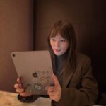 Tsubasa Honda Instagram - 🍎 スマホが絶望的になって落ち込んでも ちいかわがいれば大丈夫。　 ちなみにiPhone14proに変えました📱📲 今までずっと大きい画面の方選びがちだったのですが、ねえ全然、小さくていいんですね、スマホ打ちやすい、軽い、ポケットからハミデントしない。学び。