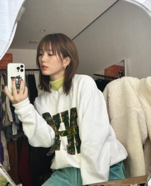 Tsubasa Honda Instagram - 👖
おひさしぶりです🦖
脱出おひとり島に沼っております。
みなさんは何に沼っていますか🦭
#ほんだのふく ←このタグは自分の私服見たい方が調べやすくするためにつけています。こういうの少し照れますよね
#脱出おひとり島