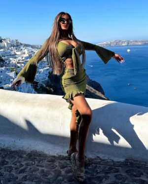 Tuğçe Özbudak Instagram - So blue-tiful🦋💙🧿