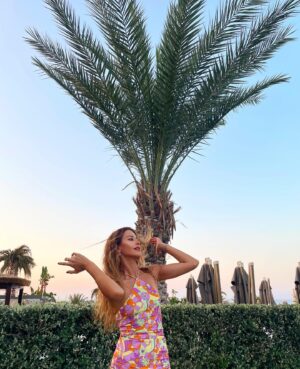 Tuğba Melis Türk Instagram - İyi bayramlar🌈🧚🏽‍♀️❤️