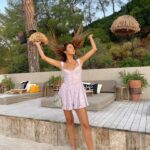 Tuğba Melis Türk Instagram - Bir yaz daha nasil da gecti🧚🏽‍♀️💜