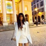 Tuba Büyüküstün Instagram - I am here to listen if you’re ready to talk.. and then i will tell you a story if you’re willing to be here to look into my eyes.. From a nice evening.. #paris #darkblueandmoonlight #white 🤍with my favorite white coat..