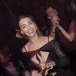 Tuba Ünsal Instagram - Hep gülelimmm.Tüm arkadaşlarım yanyanaydı.Hic bitmesin istedim Tüm @magnetquarterly ailesine bu özel buluşma için tesekkürler. Veee ev sahiplerimiz @selimcancelik @iremsent loveee uuu