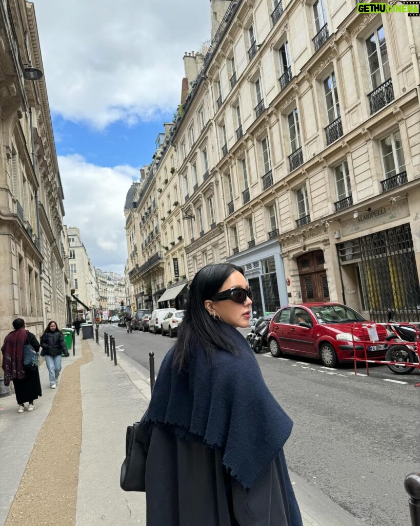Uhm Jung-hwa Instagram - #paris