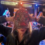 Uma Thurman Instagram - Happy in Nashville and I borrowed a hat from a county star @stephen.wilson.jr