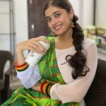 Urvi Singh Instagram - Are you me? Coz you are perfect in my 👀 eyes!