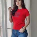 Urvi Singh Instagram - I'm not🙅🏻‍♀️ going to use Google anymore, because when I saw👀 you i knew the search🔍 was over.