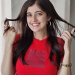 Urvi Singh Instagram - I'm not🙅🏻‍♀️ going to use Google anymore, because when I saw👀 you i knew the search🔍 was over.