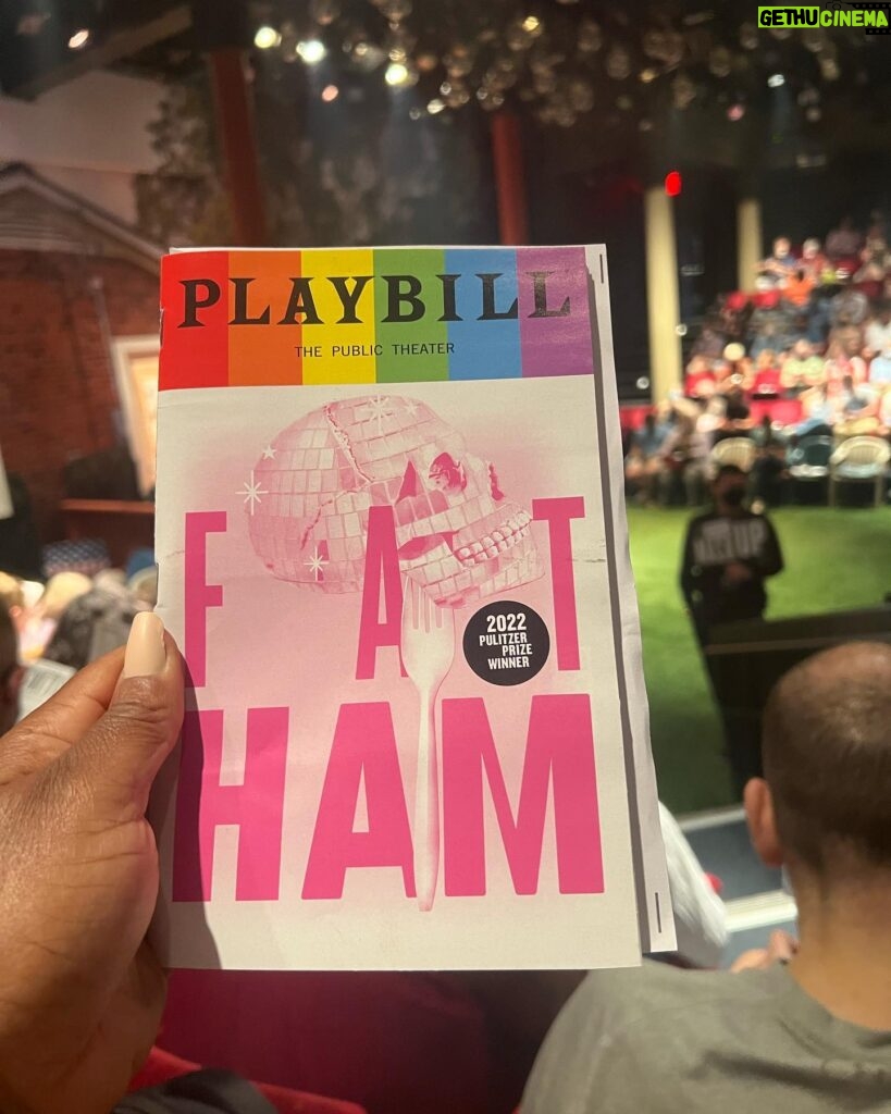 Uzo Aduba Instagram - Beautiful. Loved every minute of this piece. What a beautiful and smart retelling. Congratulations @saheemscene @jwijames , and the entire cast of Fat Ham!!! #theaterkid