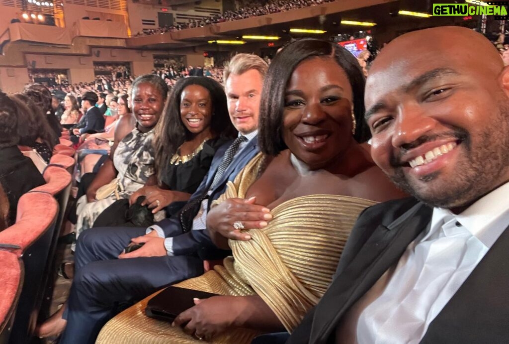 Uzo Aduba Instagram - I am reminded during events like yesterday’s #TonyAwards just how important family really is. Both the biological and the chosen. The true love I am blessed to have in my life, and that we are able to share these special memories together. Thank you @theTonyawards for an unforgettable and wonderful night. Congratulations to each of last night’s winners, and thank you to my beautiful and loving family. Last night was the tops! #theaterkid #familyfirst